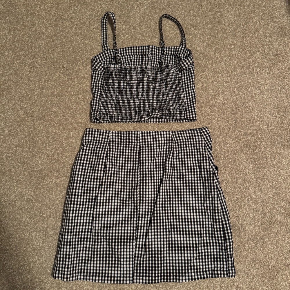 Hollister Black and White Checkered Two-Piece Skirt Set - Picture 8 of 10